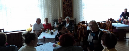 Mieszkańcy w  „Kawiarence Seniora” w Klubie Nauczyciela - 01.10.2014